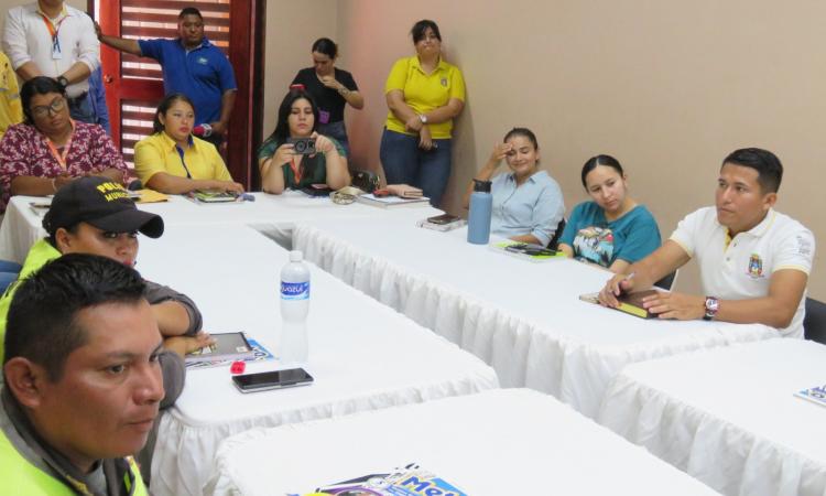 UNAH-Comayagua impulsa la capacitación en inglés para fortalecer el servicio turístico local