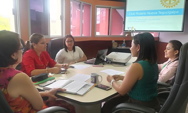 UNAH y Club Rotario Nueva Tegucigalpa firman ampliación de Carta de Cooperación