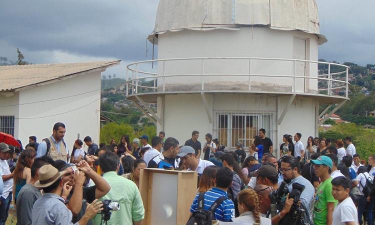 El Observatorio Astronómico de la UNAH y su Vinculación con la Sociedad