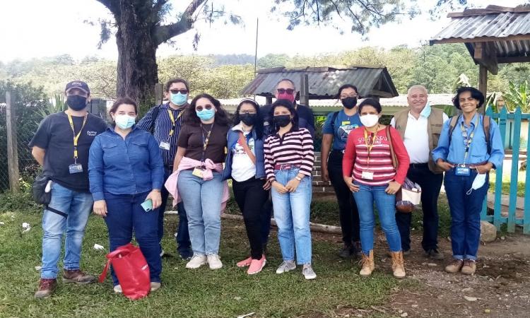 DVUS, docentes y estudiantes realizan diagnóstico comunitario en Culguaque comunidad del municipio de Lepaterique